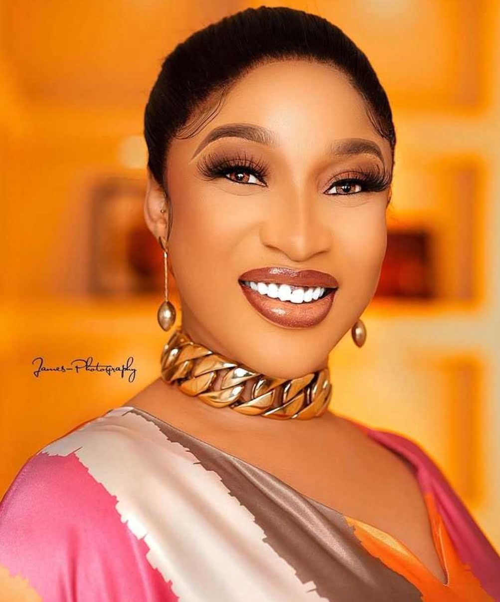 Tonto Dikeh expresses interest at exposing celebrity’s fake life, rejects advise to write on Jim Iyke